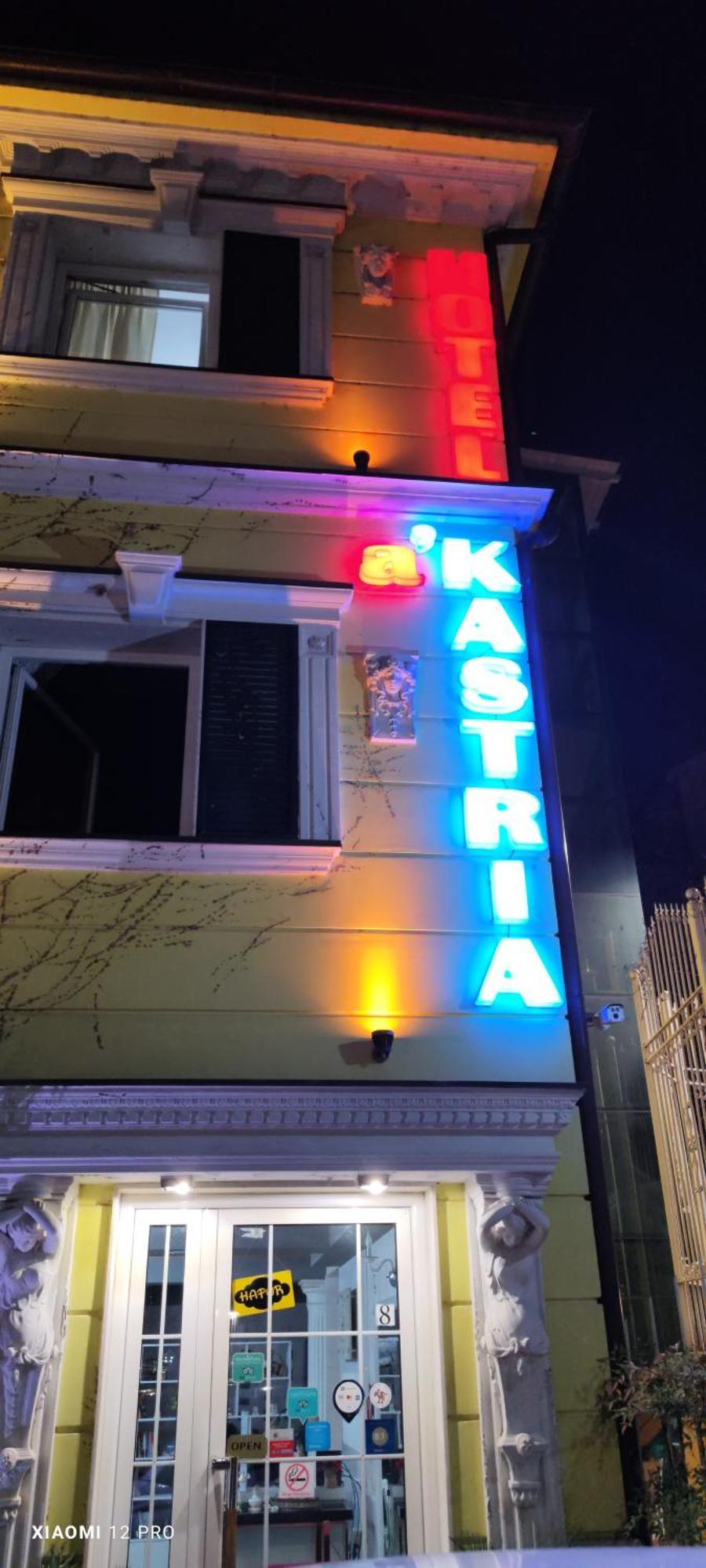 Kastria 4* Tirana